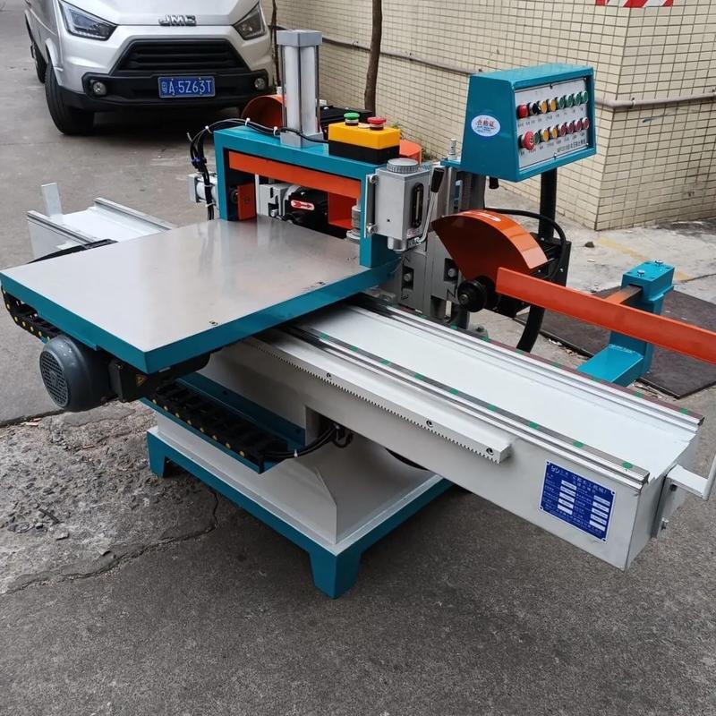 五碟鋸與自動開榫機 木工建筑機械的便捷實用之選