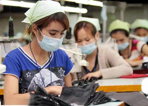 東南亞服裝業(yè)危機(jī)四伏 訂單被迫取消，產(chǎn)業(yè)鏈深度承壓